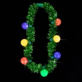 LED Weihnachts-Girlanden-Halskette mit bunten leuchtenden Lampen für festliche Partys - Halsketten mit grünen Plüschkugeln