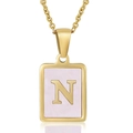 Collana in acciaio inossidabile placcato oro 18K con lettera N su ciondolo in madreperla - Stile Lettera N in Madreperla Rosa (Con Catena)