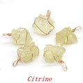 Colgantes de citrino natural hechos a mano con alambre dorado y formas irregulares - Solo colgante / Citrino