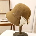 Chapeau cloche marron rétro à large bord avec nœud élégant et logo sur support bois - M(56-58cm) / Camel