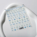 Adesivi unghie TS-2405 con motivi di cuori, margherite e fiocchi azzurri su fondo bianco - Blu Chiaro Elegante (TS-2405)