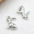 DIY-Schmuckanhänger mit einem silberfarbenen Kaninchen-Anhänger aus Zinklegierung glänzend - Tier Ostern Hase Stil (11225) / 1 Stück (10x14mm) / Antiksilber