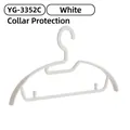 Set di 5 grucce per bambini in plastica bianca regolabili con proteggi-collo YG-3352C - Gruccia Due in Uno-Colore Casuale