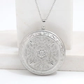 Silver round photo locket necklace with vintage floral relief on stone pedestal - Patterned Round 44*48/Steel