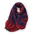 Écharpe en tricot rouge foncé et bleu marine avec motifs abstraits et détails à glands - Rouge