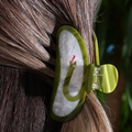 Pinza per capelli in acetato verde e bianco con motivo a serpente e piccoli cristalli luce - H434-Motivo a Serpente Verde Erba Contrasto
