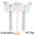 Pendientes plateados de mariposa con borlas de acero en soporte rosa, medida 90x39mm - Estilo Color Acero (KE115954-KFC)