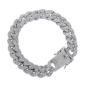 Gros plan détaillé d'un bracelet à mailles cubaines argenté avec strass transparents - Bracelet de 8 pouces (20cm) / Argenté