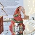 Addobbo natalizio vintage ad albero rosso con orsetto bianco e regali su vassoio a specchio - Albero di Natale