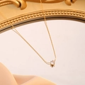 Elegante 18 Karat vergoldete Halskette mit Solitär-Diamant-Anhänger und rundem Zirkonstein - Halskette mit 6-Krallen-Zirkonia / Gold