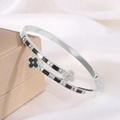 【147】gold And Black Four-leaf Clover Diamond Set