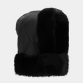 Detalle de gorro de aviador acolchado negro con forro de piel sintética de alta calidad - Talla única / Negro