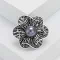 Spilla a fiore vintage in argento ossidato con perla viola e strass neri brillanti - Nero