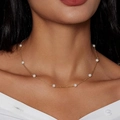 Collana minimalista in oro con piccole perle bianche e ciondolo a croce da donna - Collana di perle classica (catena d'oro)