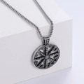 Collana con ciondolo bussola vichinga vintage in acciaio inossidabile e trama geometrica - Colore Acciaio (Con Catena)