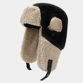 Dettaglio cappello aviatore con fodera in peluche, fori di sfiato e cinturino - Taglia unica / Nero