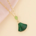 Collana in oro 18 carati con ciondolo in giada verde a forma di ventaglio su tessuto rosa - Stile a Forma di Ventaglio (3#)