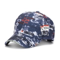 Detail der Denim-Tie-Dye-Stofftextur und Graffiti-Muster auf dieser Streetstyle-Kappe - Dunkelblauer Batik-Streifen-Stil (B)