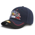 Cappellino mimetico blu navy con ricamo bandiera USA, aquila e statua della libertà - Blu navy