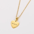 Collana a cuore in oro 18k lucido con incisione Best Mom Ever su sfondo bianco - Colore Oro Best Mom Ever