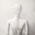 Vista posteriore di una retina per capelli bianca con perline per acconciatura sposa - 110CM di Lunghezza / Bianco