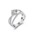 Bague classique plaquée argent avec moissanite ronde et anneaux croisés pavés - Ouvert Réglable / Diamant Rond à Anneau Divisé (MS011)
