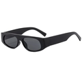 Retro-Sonnenbrille mit dickem schwarzem Rahmen und dunklen Gläsern auf weißem Grund - Schwarzer Rahmen Graue Linse