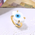 Verstellbarer goldener Evil Eye Ring mit blauem Glaseinsatz im Boho Stil - Einstellbar Offen / Weiß