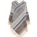 Poncho tricoté ethnique avec motifs zigzag rétro et pompons frangés en gris et marron - Poncho pull-over / Gris