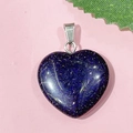 Pendentif coeur de 20 mm en cristal de pierre bleue sablée avec fermoir argenté - 26-Pierre de Soleil Bleue