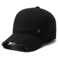 Herren Winter-Baseballkappe in Schwarz mit Ohrenschützern und silbernem Schildlogo - Schwarz mit M Logo