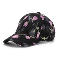 Détail de la casquette noire avec motif de roses mauves et superposition de dentelle fine - Taille unique (réglable 56-60 cm) / Noir et Rose (Rose Violette)