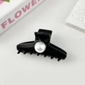 Elegante pinza per capelli nera con grandi perle e un raffinato design della silhouette - 8.5cm / Nero