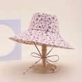 Pink floral reversible sun hat for women with wide brim and adjustable chin strap bow - Little Floral / Pink
