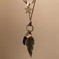 Retro Boho Halskette mit antiken Bronze Federn und Sternen an einer braunen Kordel - 4# Halskette-Gold-Große Feder