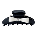 Elegante pinza per capelli in acetato nero con fiocco crema e perle sintetiche - Grande / Nero E Beige