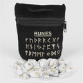 Set de piedras rúnicas de mármol blanco con símbolos dorados y bolsa de terciopelo - Howlita