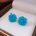 Boucles d'oreilles grappe bleu royal avec perles de cristal en boîte à bijoux - Boucles d'oreilles clous en grappe de fleurs en cristal de verre bleu
