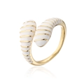 Makroaufnahme des geometrischen Spiralrings mit 18K Vergoldung und weißem Emaille-Finish - Einstellbar Offen / Weiß (12016)