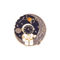 Spilla in smalto con astronauta e luna con un esclusivo design a orologio sul casco - Astronauta Orologio Luna