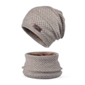 Conjunto de gorro y bufanda de punto caqui con forro polar cálido y parche de cuero - Caqui
