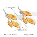 Detalle de aretes de hoja con dimensiones de 4,2 cm y acabado bicolor en oro y plata - Hoja de Dos Tonos Oro Plata(HC-E10916-GS)