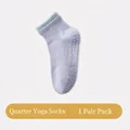 Lilafarbene Yoga-Socken mit rutschfester Sohle und blauem Kontrastrand, 1 Paar Packung - Einheitsgröße / Lila