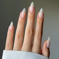 Uñas postizas de almendra con degradado de rosa nude a blanco, estilo elegante - Degradado Blanco - Estilo Pegamento (Y-247)