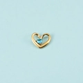 Pendentif coeur doré ajouré serti d'une petite pierre précieuse bleue et cadre élégant - Couleur Or Décembre