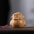 Statua in legno di Sun Wukong re scimmia con carattere Wu inciso a mano - Re Scimmia Wukong