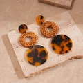 Böhmische Retro-Ohrringe mit Rattan-Ringen und Creolen in Schildpatt-Optik Textur - Silberner Ohrstecker - Kaffee