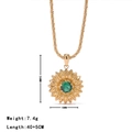 Golden sunflower necklace with a green gemstone center and 45cm adjustable chain - Gold - Green Zirconia