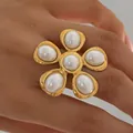 316L stainless steel vintage flower ring featuring six white pearls in golden finish - Gold Retro Flower Pearl Style (KB767)