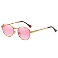 Occhiali da sole poligonali in metallo dorato con lenti rosa sfumate e aste a treccia - Montatura Oro Rosa Sfumato C4
